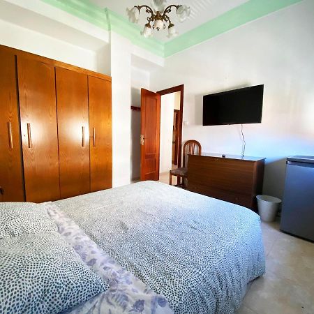 La Malvarrosa Beach Rooms In Shared Apartment Valencia Exterior foto